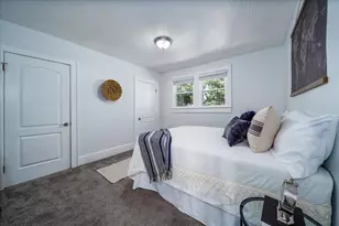 1072 Miller Ave, Columbus, OH 43206 - Photo 16