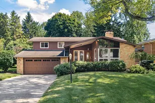 3419 Ridgewood Dr, Hilliard, OH 43026 - Photo 1