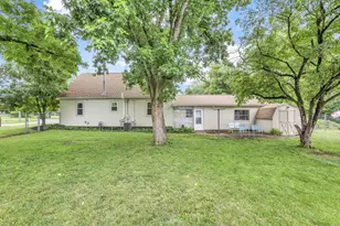 2015 Highland Rd, Zanesville, OH 43701 - Photo 40