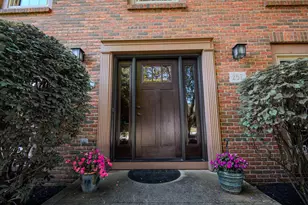 267 Oakham Ct, Powell, OH 43065 - Photo 2