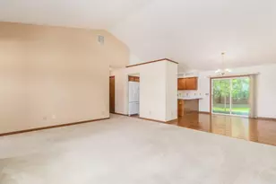 1146 Old Farm Ln, Springfield, OH 45503 - Photo 8