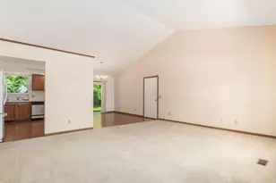 1146 Old Farm Ln, Springfield, OH 45503 - Photo 6