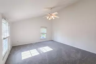 1677 Moravian St, Columbus, OH 43220 - Photo 4