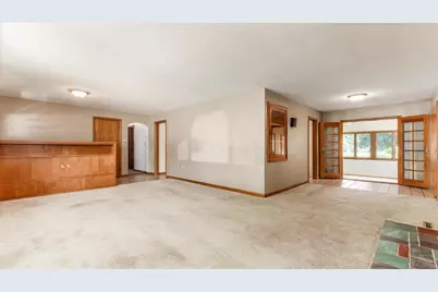 36 W 9th Street, Dresden, OH 43821 - Photo 2
