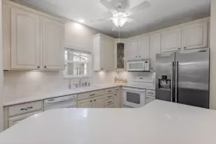 7346 Deer Valley Crossing, Powell, OH 43065 - Photo 10