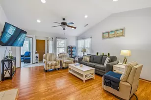 13 Greenhedge Cir, Delaware, OH 43015 - Photo 12