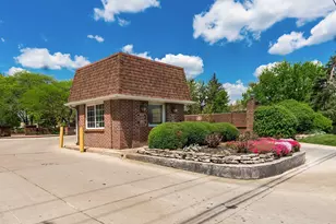 619 Dlyn St, Columbus, OH 43228 - Photo 28