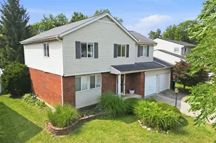 3813 Quail Hollow Dr, Columbus, OH 43228 - Photo 1