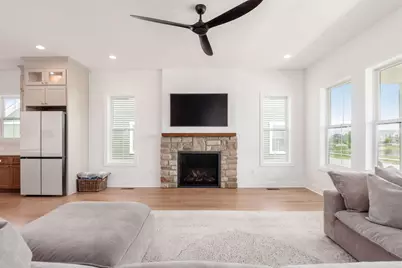 3660 Beulah Park Drive, Grove City, OH 43123 - Photo 6