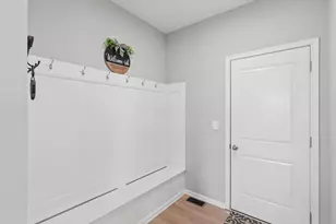 2729 Henshaw Dr, Delaware, OH 43015 - Photo 20