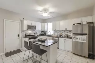 1697 Manchester Ave, Columbus, OH 43211 - Photo 2