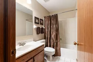 1042 Rousseau Ln, Galloway, OH 43119 - Photo 32