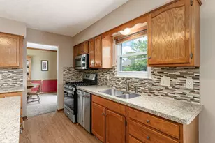 1042 Rousseau Ln, Galloway, OH 43119 - Photo 10