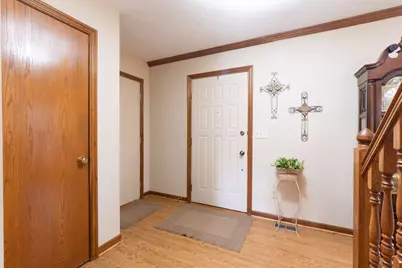 1042 Rousseau Lane, Galloway, OH 43119 - Photo 6