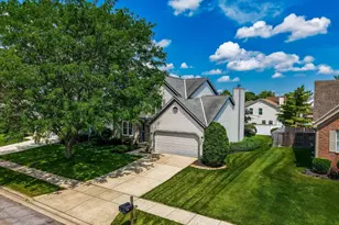 1042 Rousseau Ln, Galloway, OH 43119 - Photo 4