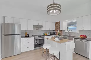 30 Clark Pl, Columbus, OH 43201 - Photo 12