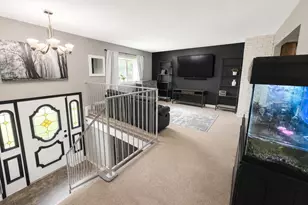 5019 Comstock Dr, Columbus, OH 43232 - Photo 2