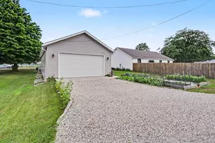 126 E Church St, Amanda, OH 43102 - Photo 8