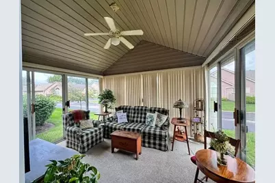1228 Amberlea Drive E #19, Columbus, OH 43230 - Photo 4