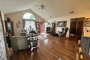 1228 Amberlea Dr E, Columbus, OH 43230 - Photo 6