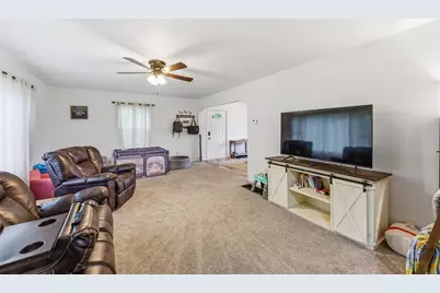 4638 Locustgrove Road, Sulphur Springs, OH 44881 - Photo 6