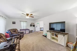 4638 Locustgrove Rd, Sulphur Springs, OH 44881 - Photo 6