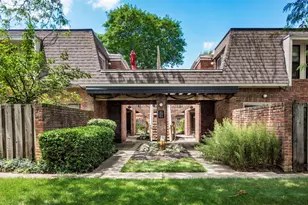 1519 Lafayette Dr, Columbus, OH 43220 - Photo 2