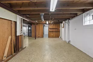 105 E Royal Forest Blvd, Columbus, OH 43214 - Photo 24