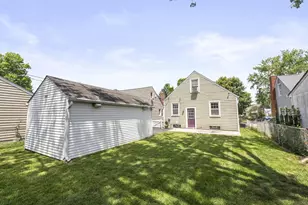 105 E Royal Forest Blvd, Columbus, OH 43214 - Photo 30