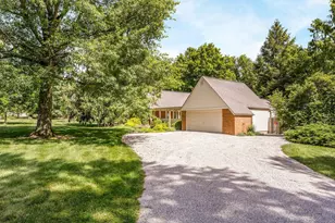 1350 Carriage Rd, Powell, OH 43065 - Photo 4