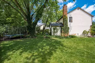 7467 Saunderlane Rd, Columbus, OH 43235 - Photo 40