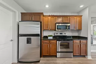 5075 Dinard Way, Columbus, OH 43221 - Photo 10