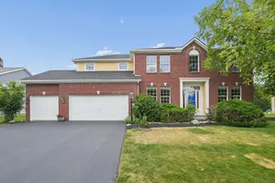 8281 Flagg View Dr, Powell, OH 43065 - Photo 2