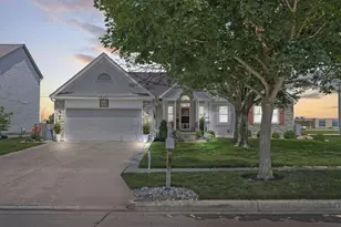 3529 Lake Louise Dr, Grove City, OH 43123 - Photo 1