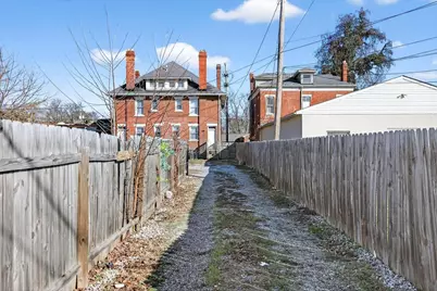 1621 E Main Street, Columbus, OH 43205 - Photo 20