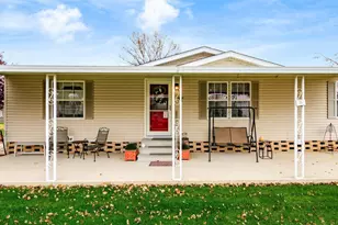 4344 Brett Ln, Obetz, OH 43207 - Photo 2