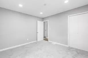 949 E 19th Ave, Columbus, OH 43211 - Photo 20