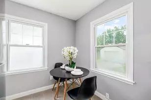 949 E 19th Ave, Columbus, OH 43211 - Photo 12