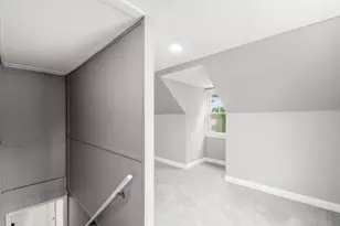 949 E 19th Ave, Columbus, OH 43211 - Photo 22