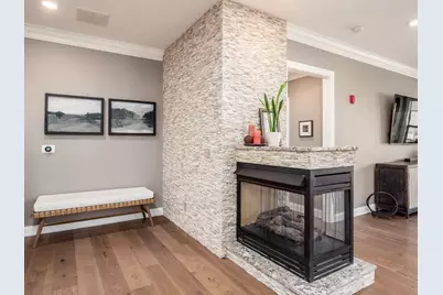 1200 Grandview Avenue #201, Columbus, OH 43212 - Photo 2