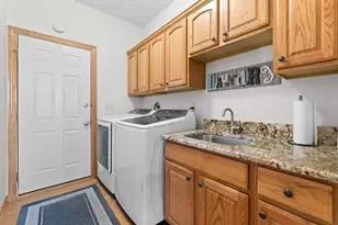 2248 Olympia Dr, Marion, OH 43302 - Photo 12