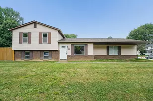 4909 Dunlap Rd, Columbus, OH 43229 - Photo 2
