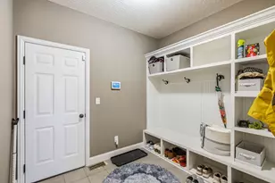 10035 New California Dr, Plain City, OH 43064 - Photo 16