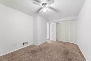 926 S Hempstead Rd, Westerville, OH 43081 - Photo 32