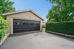 83 Clinton Heights Ave, Columbus, OH 43202 - Photo 4
