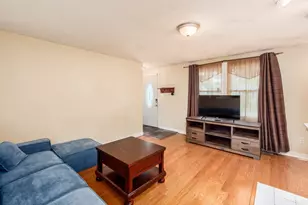 3781 Aurelia Dr, Columbus, OH 43232 - Photo 2