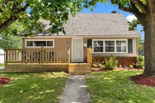 913 Weldon Ave, Columbus, OH 43224 - Photo 1
