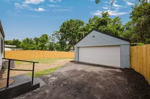 2361 Vendome Dr S, Columbus, OH 43219 - Photo 22