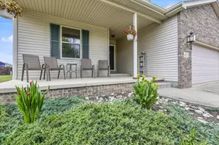 471 Danbury Dr, Lancaster, OH 43130 - Photo 2