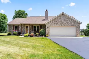 5038 Lukens Rd, Grove City, OH 43123 - Photo 2